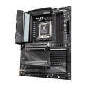 Gigabyte | X670 AORUS ELITE AX 1.0A M/B | Processor family AMD | Processor socket AM5 | DDR5 DIMM | Memory slots 4 | Supported h